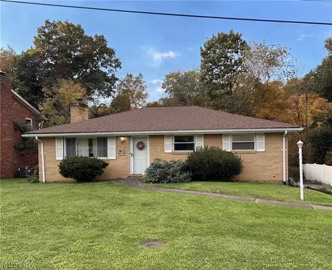 237 Alfred Dr, Wintersville, OH 43953
