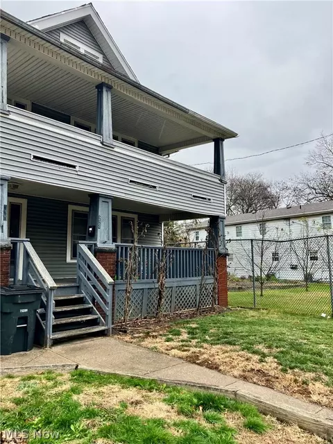 224-226 S Maple St, Akron, OH 44302