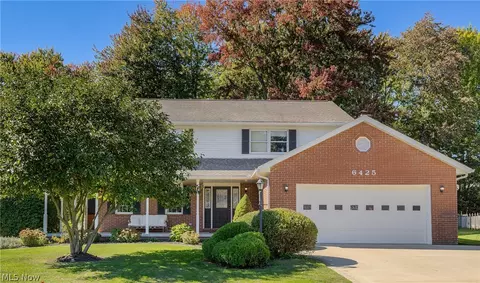 6425 Harborview Ave NW, Canton, OH 44718
