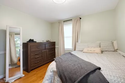 Bedroom - 229 Pinehurst Rd, Munroe Falls, OH 44262 photo 3 of 4