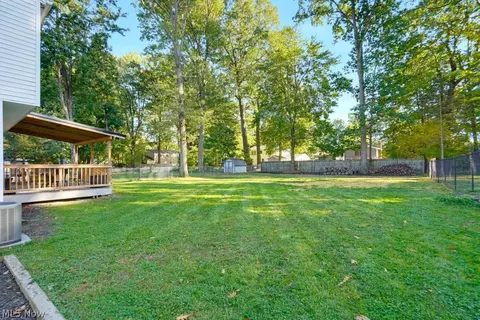 Exterior - 229 Pinehurst Rd, Munroe Falls, OH 44262 photo 4 of 5