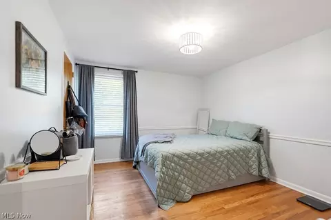Bedroom - 229 Pinehurst Rd, Munroe Falls, OH 44262 photo 4 of 4