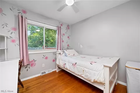 Bedroom - 525 Purdue Ave, Elyria, OH 44035 photo 3 of 6