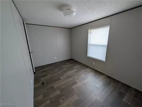 Bedroom - 140 Briarcliff Dr, Elyria, OH 44035 photo 1 of 1