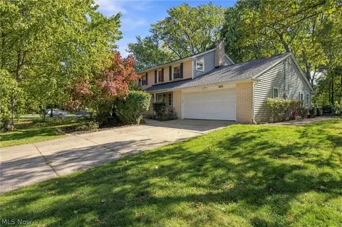 16506 Fernway Rd, Shaker Heights, OH 44120