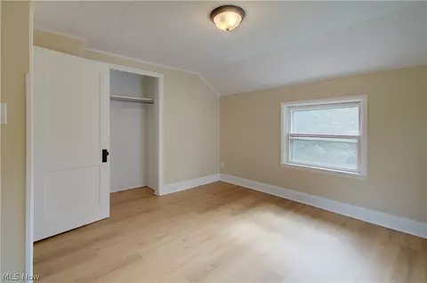 Bedroom - 816 Devine St, Alliance, OH 44601 photo 2 of 4