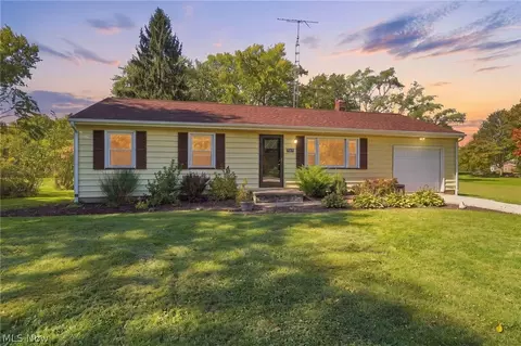 1595 Kenyon Ave SW, Massillon, OH 44647
