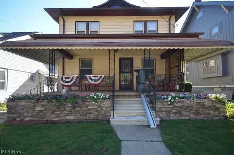 2481 4th St, Cuyahoga Falls, OH 44221