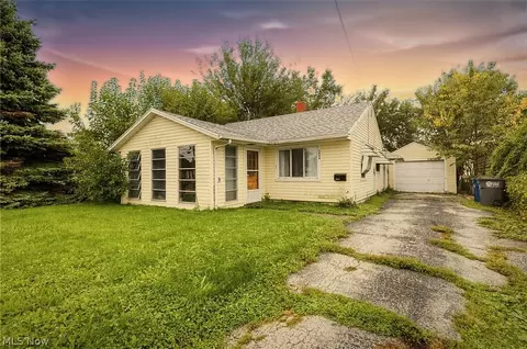 3444 146th St, Toledo, OH 43611