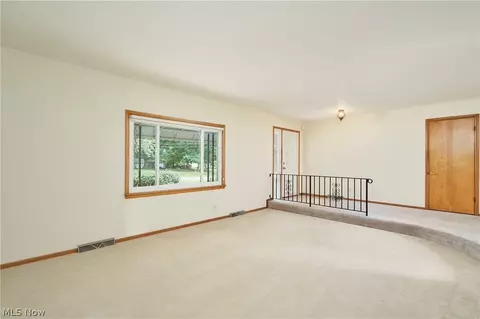 Living - 2620 Appletree Rd, Copley, OH 44321 photo 2 of 5