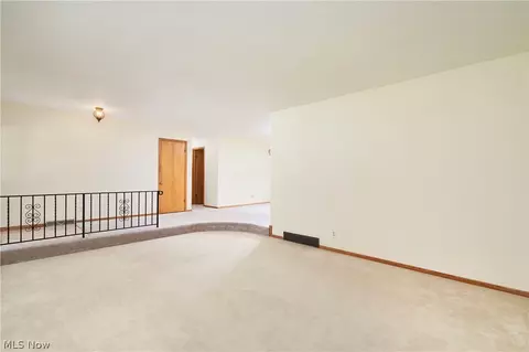 Living - 2620 Appletree Rd, Copley, OH 44321 photo 3 of 5
