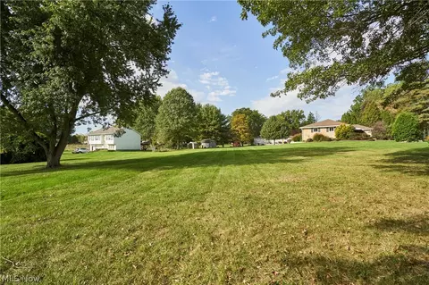 Exterior - 2620 Appletree Rd, Copley, OH 44321 photo 2 of 8