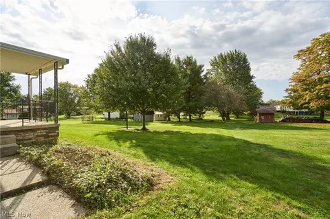 Exterior - 2620 Appletree Rd, Copley, OH 44321 photo 5 of 8