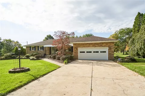 Exterior - 2620 Appletree Rd, Copley, OH 44321 photo 7 of 8