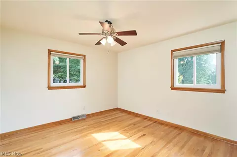 Bedroom - 2620 Appletree Rd, Copley, OH 44321 photo 3 of 4