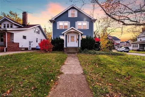 3328 Kildare Rd, Cleveland Heights, OH 44118