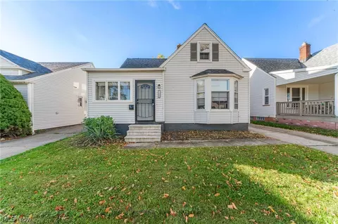 12404 Oak Park Blvd, Garfield Heights, OH 44125