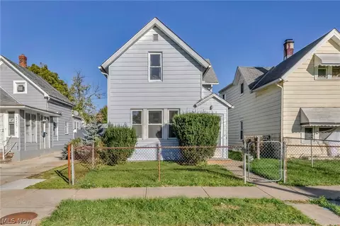 3271 W 50th St, Cleveland, OH 44102