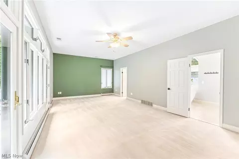 Bedroom - 29437 Eddy Rd, Willoughby Hills, OH 44092 photo 3 of 11