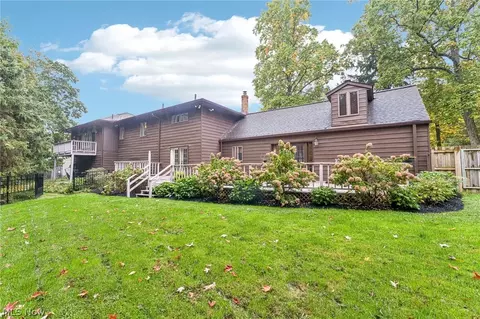 Exterior - 29437 Eddy Rd, Willoughby Hills, OH 44092 photo 5 of 7