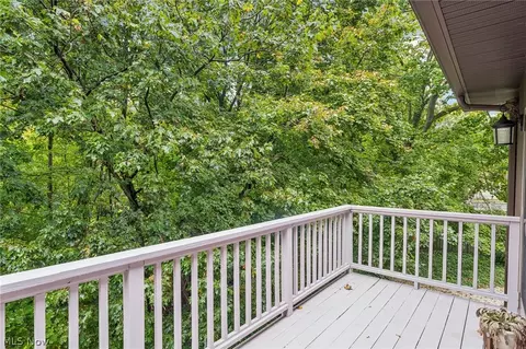 Exterior - 29437 Eddy Rd, Willoughby Hills, OH 44092 photo 2 of 7