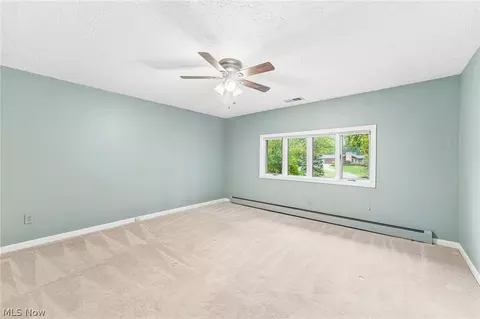 Bedroom - 29437 Eddy Rd, Willoughby Hills, OH 44092 photo 6 of 11