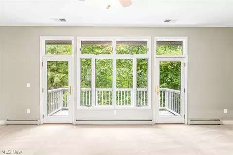 Living - 29437 Eddy Rd, Willoughby Hills, OH 44092 photo 8 of 8