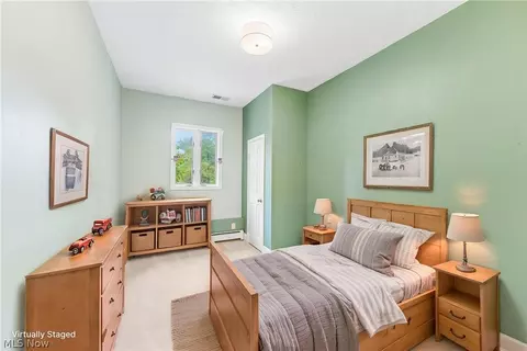 Bedroom - 29437 Eddy Rd, Willoughby Hills, OH 44092 photo 8 of 11