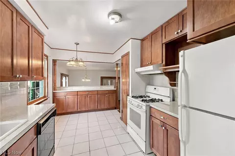 Kitchen - 28775 Hazel Ave, Wickliffe, OH 44092 photo 2 of 3