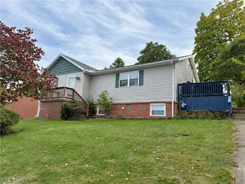 126 Troy Pl, Wintersville, OH 43953