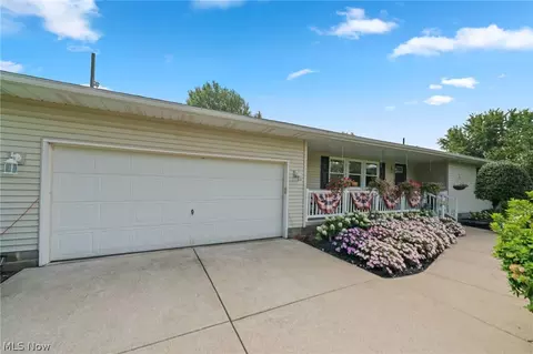 10461 Fort Laurens Rd NW, Bolivar, OH 44612