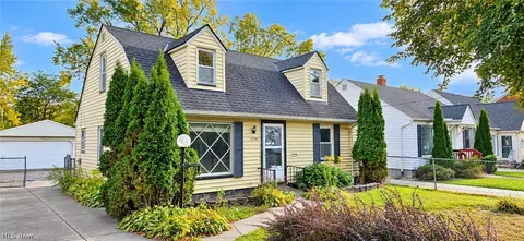 16206 Cloverside Ave, Cleveland, OH 44128