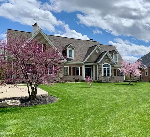 2651 Brainard Rd, Pepper Pike, OH 44124
