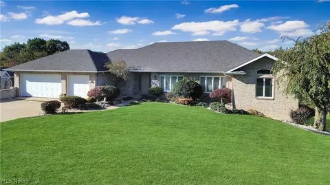 111 Avalon Est, Wintersville, OH 43953