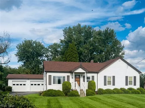 1050 Bantam Ridge Rd, Wintersville, OH 43953