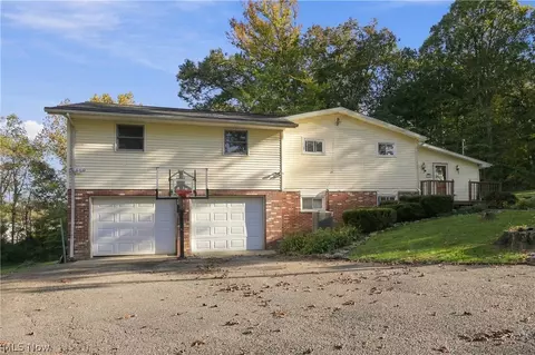 1300 Beech Dr, Zanesville, OH 43701