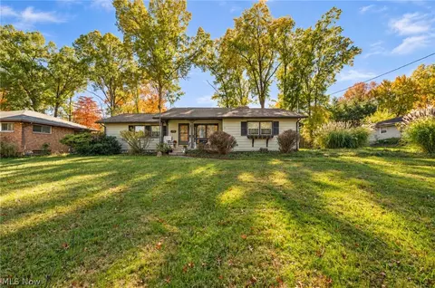 495 Catherine St, Liberty, OH 44505