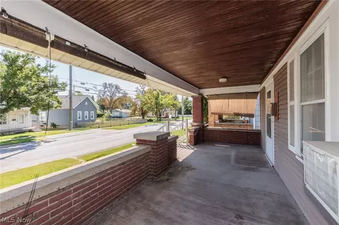 Exterior - 1521 Campbell St, Sandusky, OH 44870 photo 3 of 7