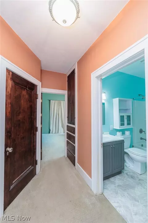 Entry Way - 1521 Campbell St, Sandusky, OH 44870 photo 6 of 10