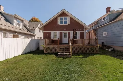 Exterior - 1521 Campbell St, Sandusky, OH 44870 photo 4 of 7