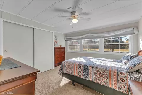 Bedroom - 131 Hickory Cir, Elyria, OH 44035 photo 2 of 6