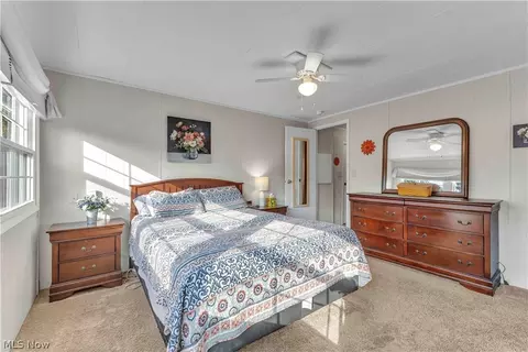Bedroom - 131 Hickory Cir, Elyria, OH 44035 photo 3 of 6