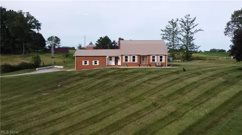 25200 State Route 621 Rd, Coshocton, OH 43812
