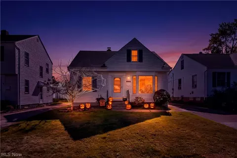12324 Oak Park Blvd, Garfield Heights, OH 44125