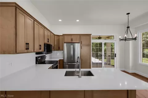 Kitchen - 623 Bridgeview Ave, Chester, WV 26034 photo 1 of 5