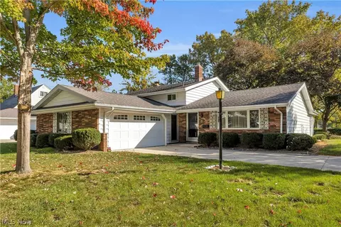 4321 Danberry Dr, North Olmsted, OH 44070