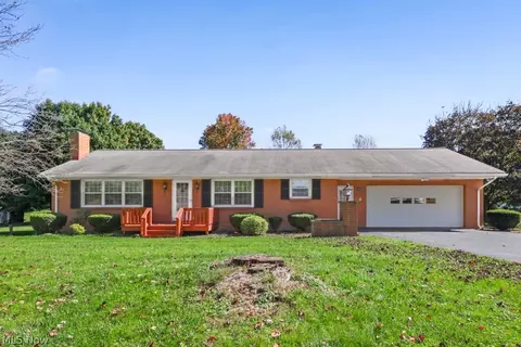 1930 Valley Rd, Salem, OH 44460