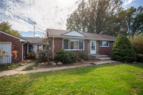 6392 15th St NE, East Canton, OH 44730
