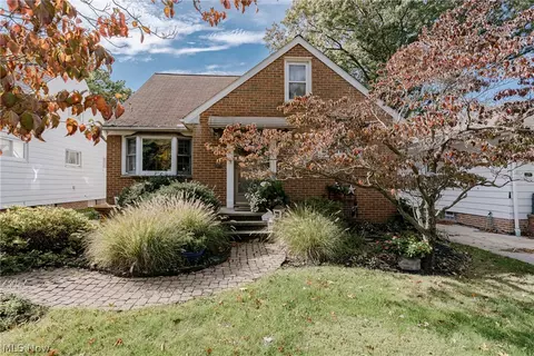 1186 Homestead Rd, South Euclid, OH 44121