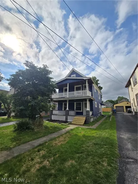 4427 Woburn Ave, Cleveland, OH 44109
